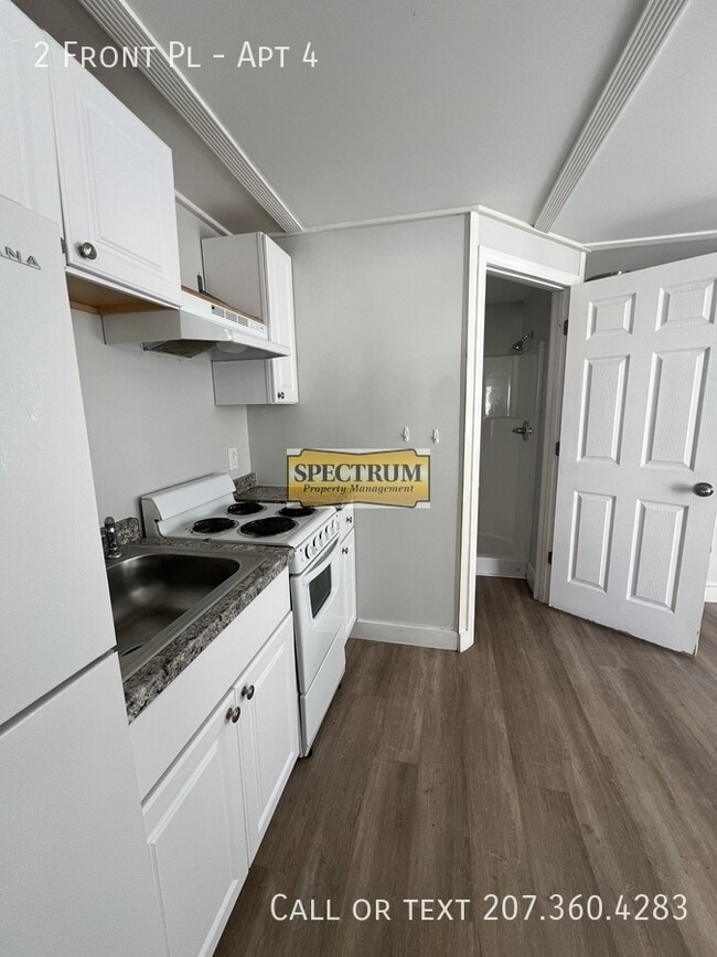 property at 2 Front Pl