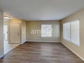 220 Winnsboro St in Henderson, NV - Building Photo - Building Photo