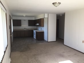 222 N Beacon St in Rockaway Beach, OR - Building Photo - Building Photo
