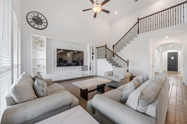 23563 Red Juniper Ln