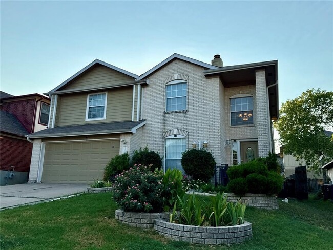 13720 Greinert Dr in Pflugerville, TX - Foto de edificio - Building Photo