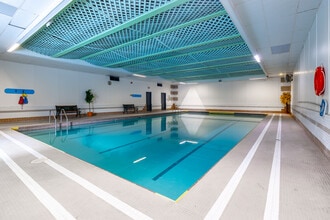 PLACE DU CERCLE in Montréal, QC - Building Photo - Interior Photo