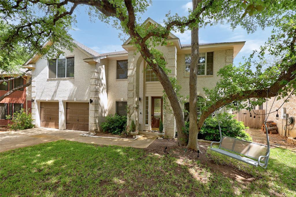17017 Capri Isle Ln in Austin, TX - Foto de edificio