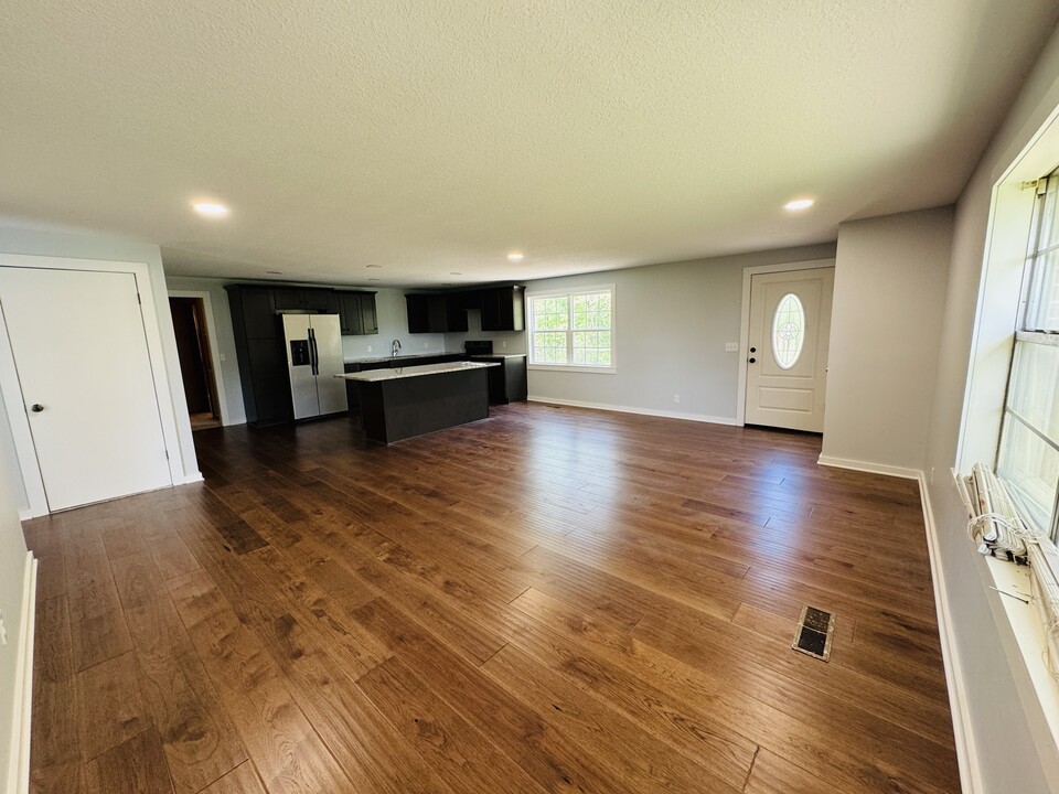 97 Big Spring Brow Rd in Horton, AL - Building Photo