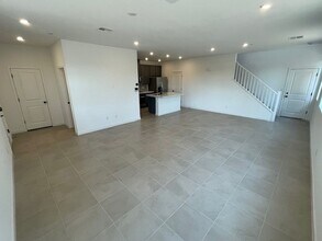 808 Royal Beekman St in Henderson, NV - Building Photo - Building Photo