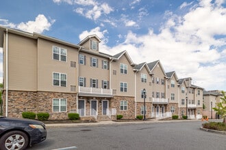 Riverside Arms Apartments in Newark, NJ - Building Photo - Building Photo