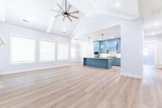 714 King Arthur Dr in Springdale, AR - Building Photo - Building Photo