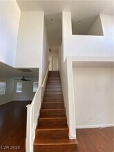 951 Monte De Oro Ave in Las Vegas, NV - Building Photo - Building Photo