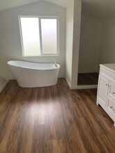 904 Fairview Dr in Puyallup, WA - Building Photo - Building Photo