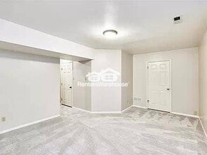 15675 Ferncreek Dr in Chesterfield, MO - Building Photo - Building Photo