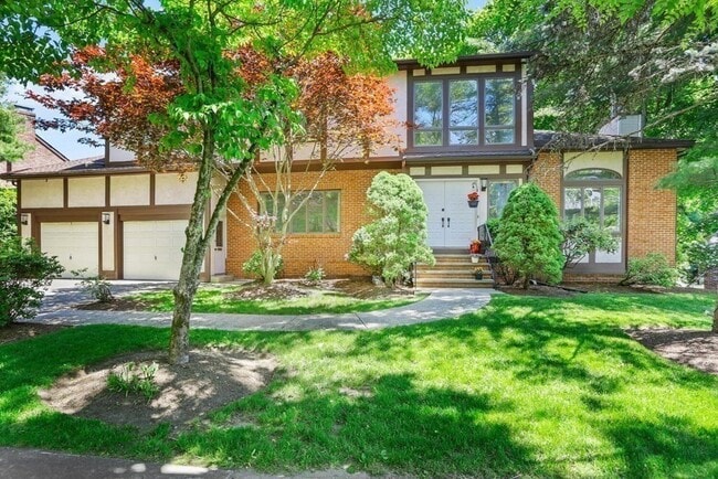 property at 36 W Boulevard Rd