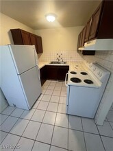 2553 Ellis St in North Las Vegas, NV - Building Photo - Building Photo