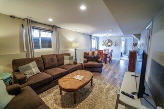 809 Pioneer Ln in Colorado Springs, CO - Building Photo - Building Photo