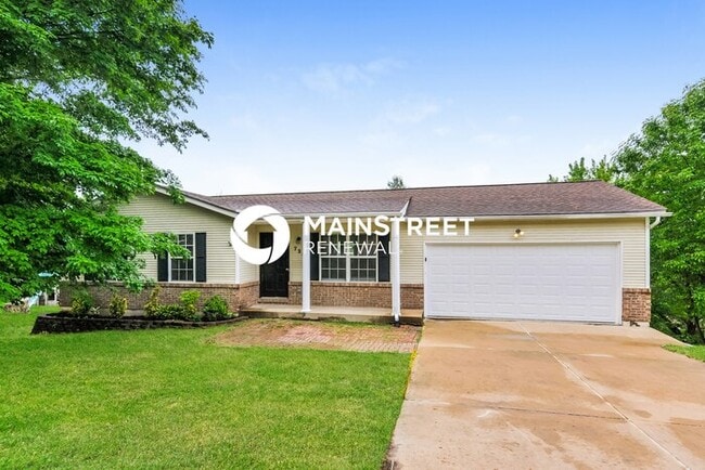 property at 738 Pine Haven Dr