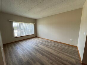 1200 S Prospect Ave in Elmhurst, IL - Building Photo - Building Photo
