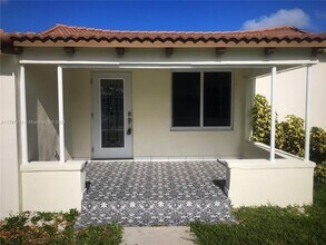 2155 Biarritz Dr in Miami, FL - Building Photo - Building Photo