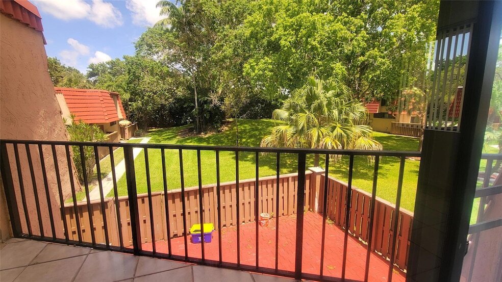 8099 Severn Dr in Boca Raton, FL - Building Photo