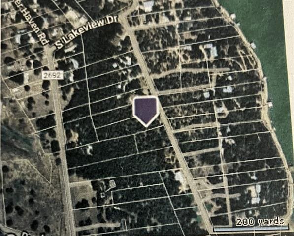 property at 2 S Lakeview Dr