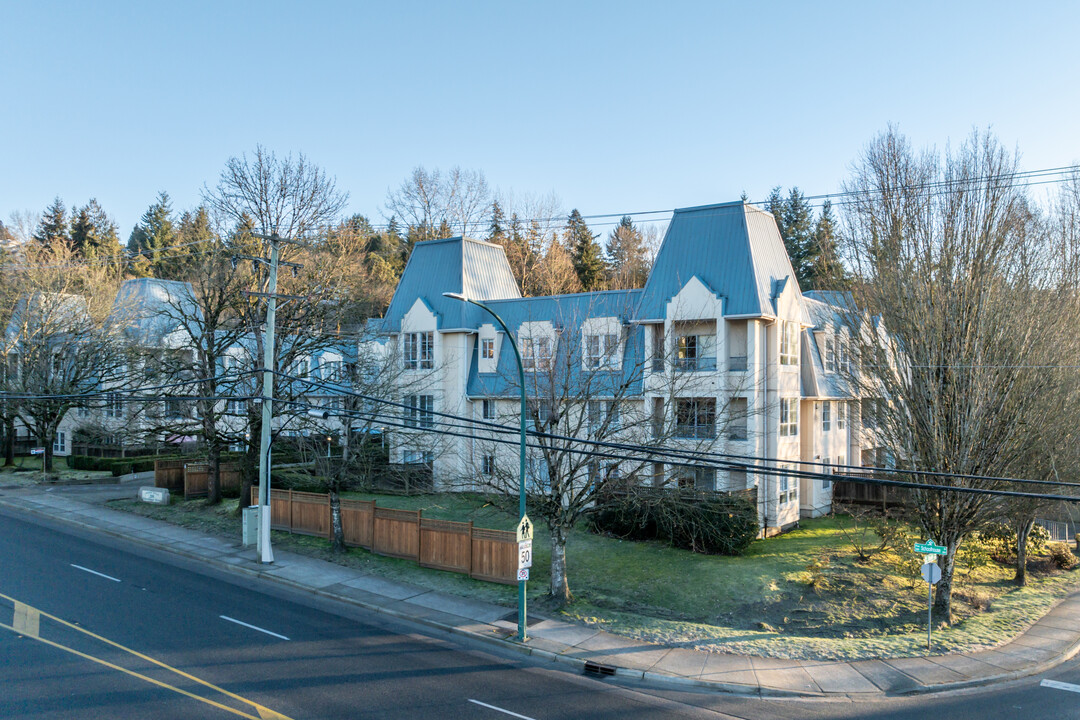 Chateau Royale in Coquitlam, BC - Building Photo