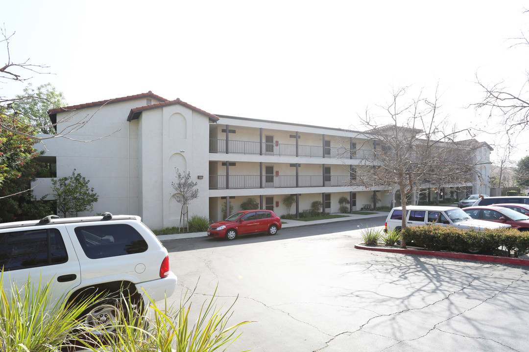 Glen Oaks Apartments in Thousand Oaks, CA - Foto de edificio