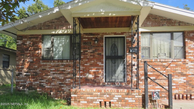 1609 W 13th St in Jacksonville, FL - Building Photo - Building Photo