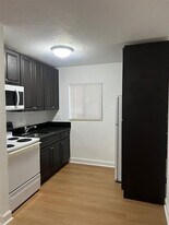 180 NE 71st St in Miami, FL - Building Photo