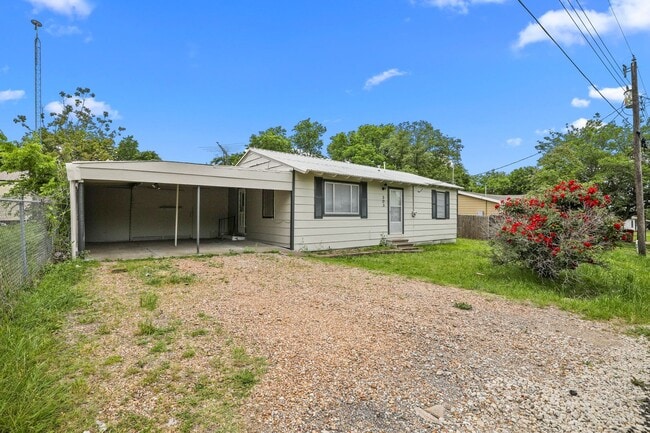 property at 303 Davis St