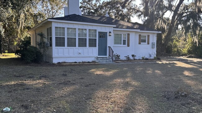 1929 Camp Rd in Charleston, SC - Building Photo - Building Photo