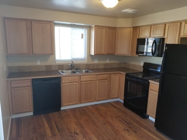 property at 519 E Lacrosse Ave