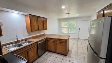 1304 Conway Dr in San Marcos, TX - Building Photo - Building Photo