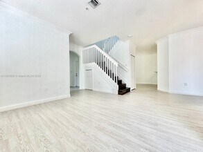 4371 SW 160th Ave, Unit #203 unit updated looks n in Miramar, FL - Foto de edificio - Building Photo
