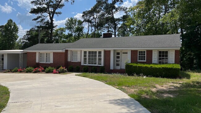 307 S George Wallace Dr in Troy, AL - Building Photo - Building Photo