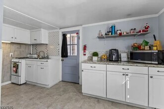 25 Rosalie St, Unit A in Manville, NJ - Building Photo - Building Photo
