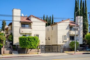 13203 Vanowen St in North Hollywood, CA - Building Photo
