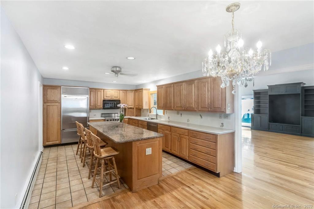 143 Ponus Ave in Norwalk, CT - Building Photo