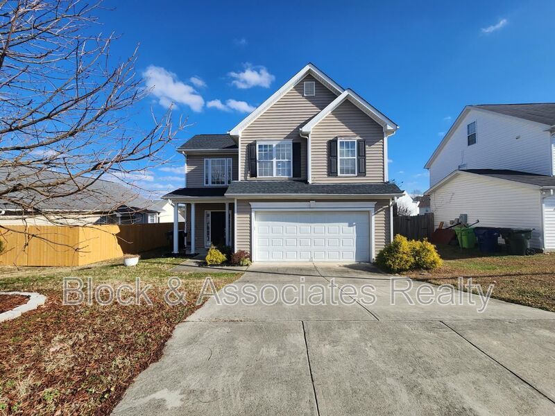 1429 Pleasant Garden Ln in Raleigh, NC - Building Photo