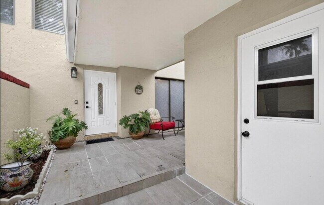 2703 Maplewood Dr in Greenacres, FL - Building Photo - Building Photo