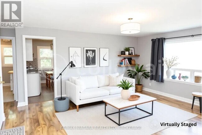 544 Ontario St in St Catharines, ON - Building Photo - Building Photo