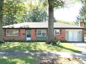 510 Robin Rd in Lititz, PA - Building Photo