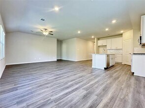 3720 Canyon Dr in Farmersville, TX - Foto de edificio - Building Photo