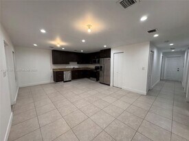 605 NW 3rd Ave in Hallandale Beach, FL - Building Photo