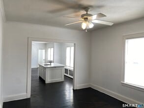 54-56-56 Westbourne Pkwy in Hartford, CT - Building Photo - Building Photo