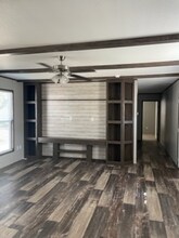 1800 N Live Oak St-Unit -21 in Rockport, TX - Building Photo - Building Photo
