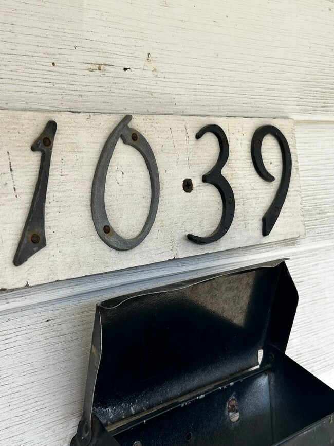 property at 1039 Gimblin St