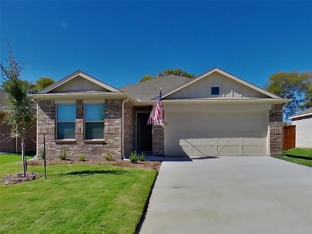 1724 Clairborne Ct in Oak Point, TX - Building Photo