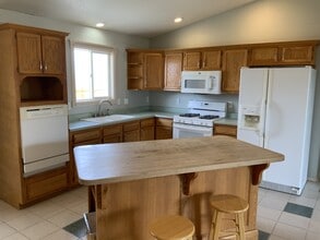 401 Breeze Dr in Fruita, CO - Building Photo - Building Photo