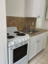 6941 NW 4th Ave in Miami, FL - Building Photo