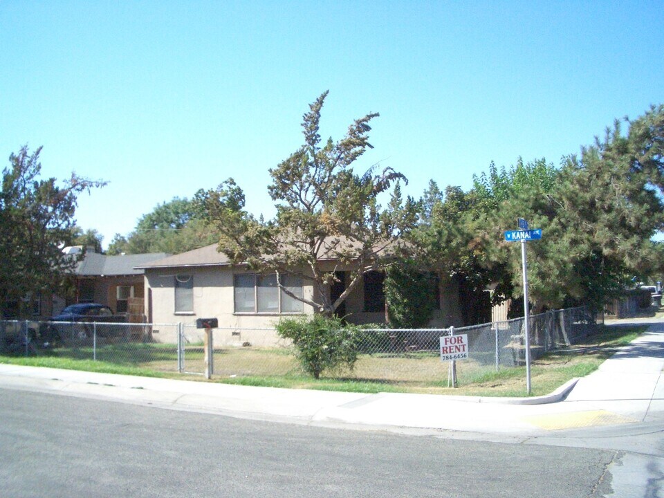 180 W Kanai Ave in Porterville, CA - Building Photo
