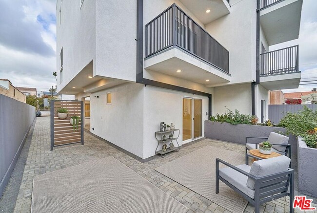 property at 1108 Queen Anne Pl