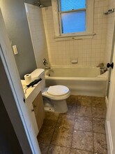 6714 Crest in University City, MO - Building Photo - Building Photo